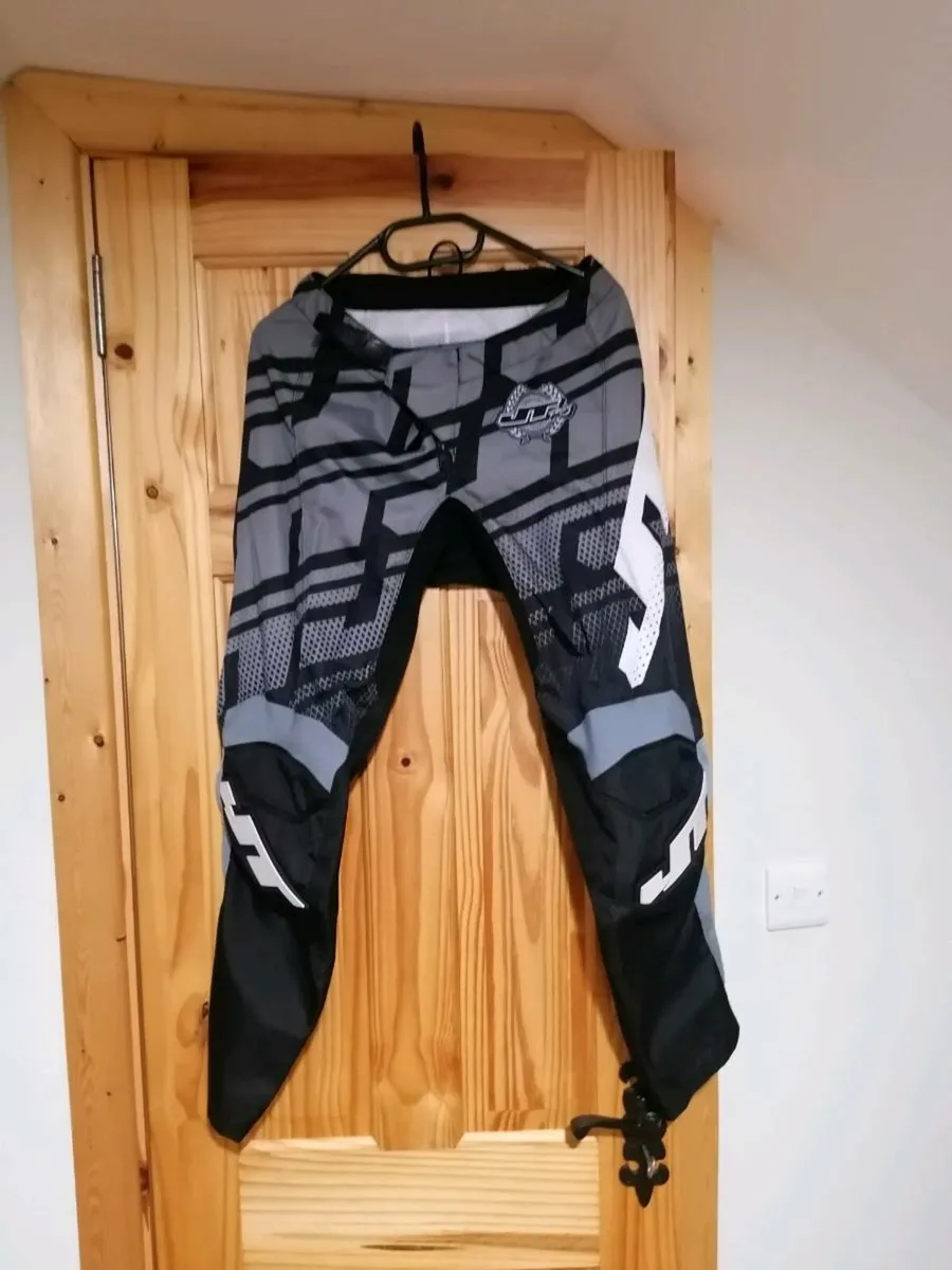 Motocross Gear - Image 4