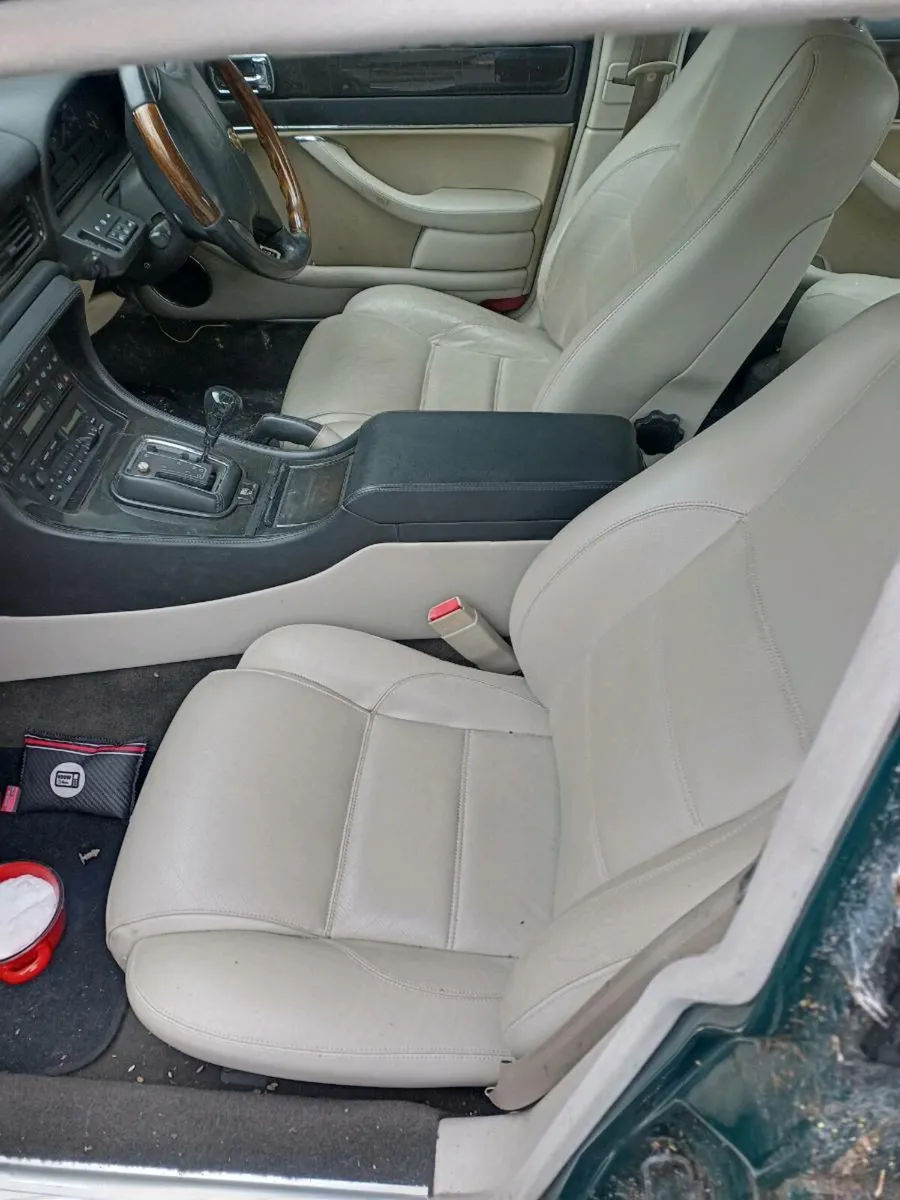 Jaguar xj sport for parts - Image 1