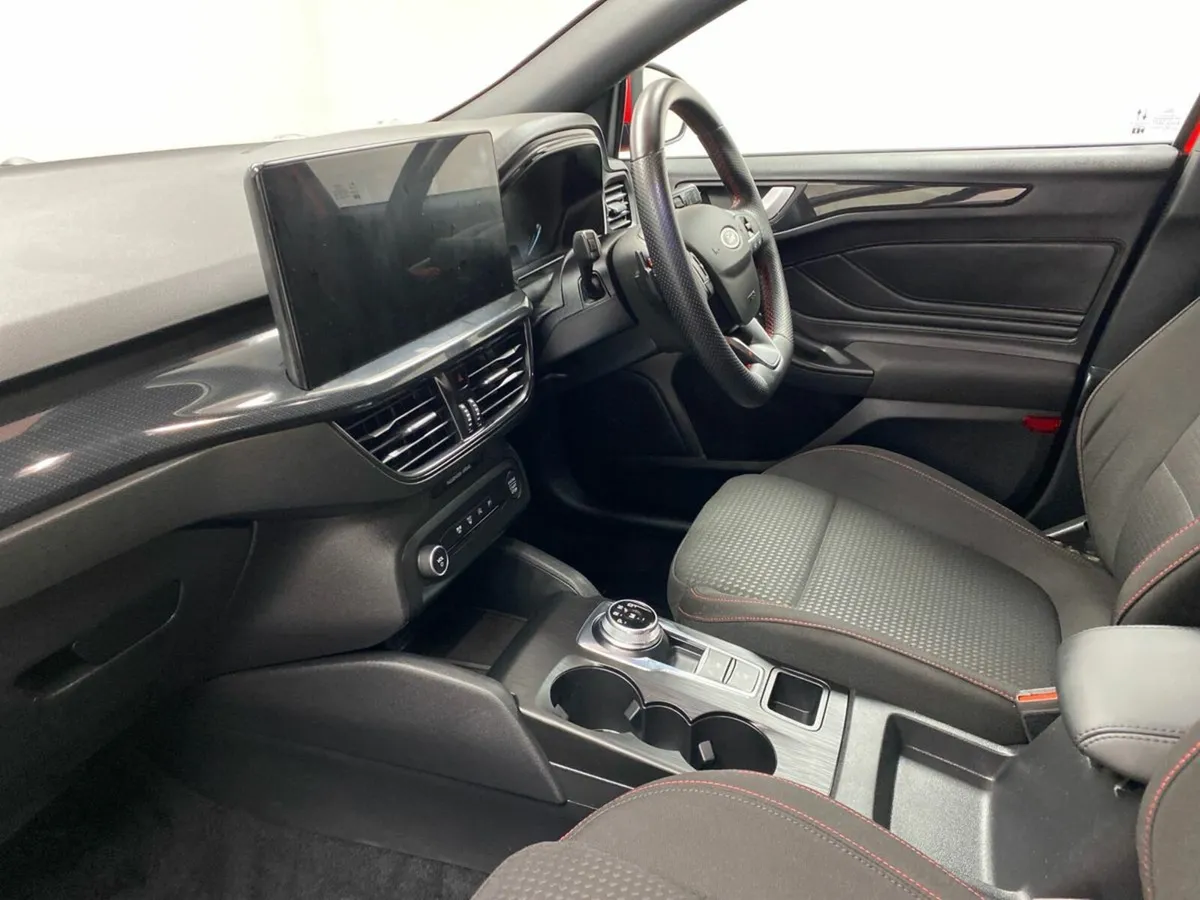 Ford Focus 1.5L EcoBlue 115PS ST-Line Auto - Image 3