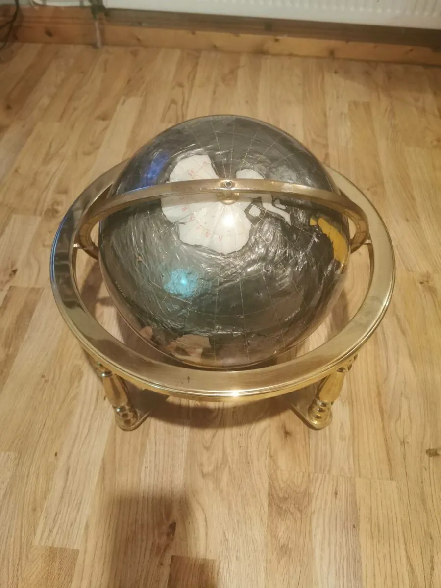 Globe with stand - Image 2