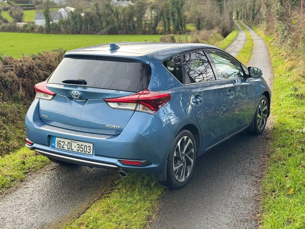 2016 Toyota auris - Image 4