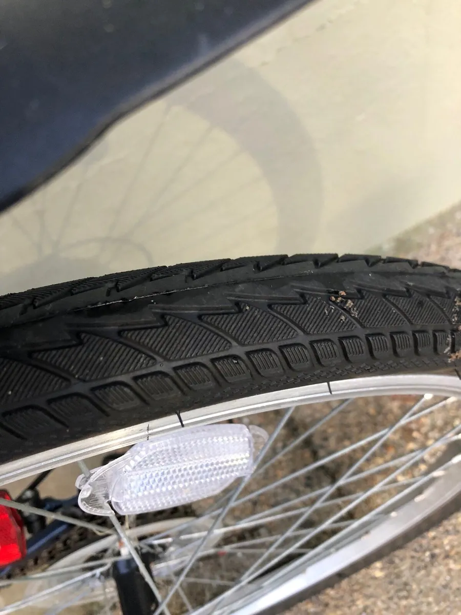 Child’s bike - Image 4