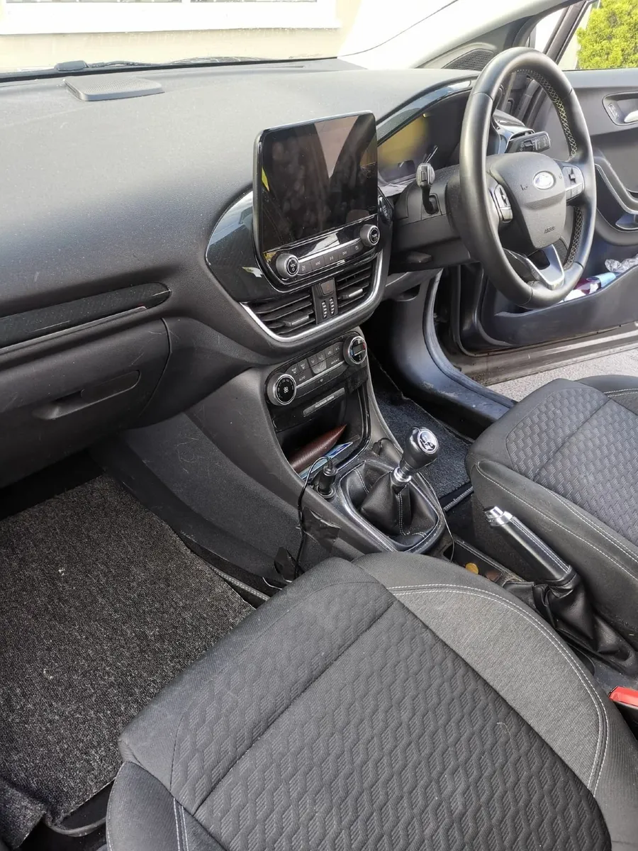 2020 Ford Puma 5 Door Titanium 1l MHEV  4 - Image 4