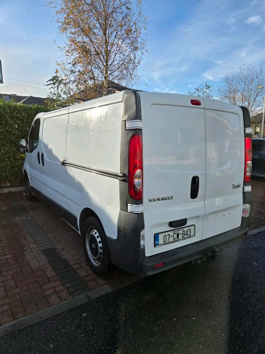 Renault Trafic 2.0 dci lwb - Image 2