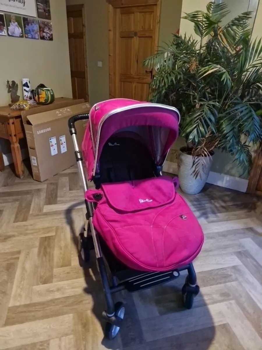 Pram/buggy - Image 2