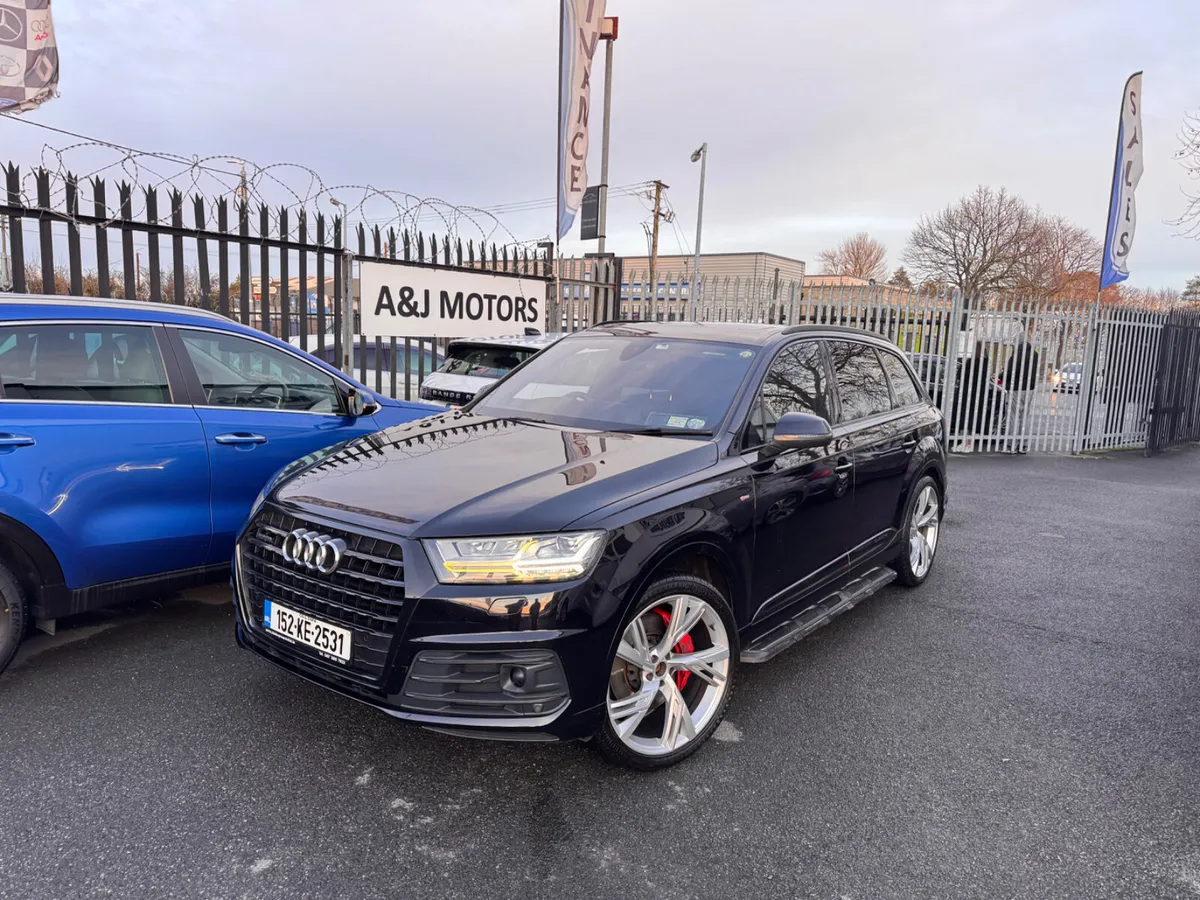 Audi Q7 3.0 Quattro S Line  Glass Roof 7 Seats - Image 1