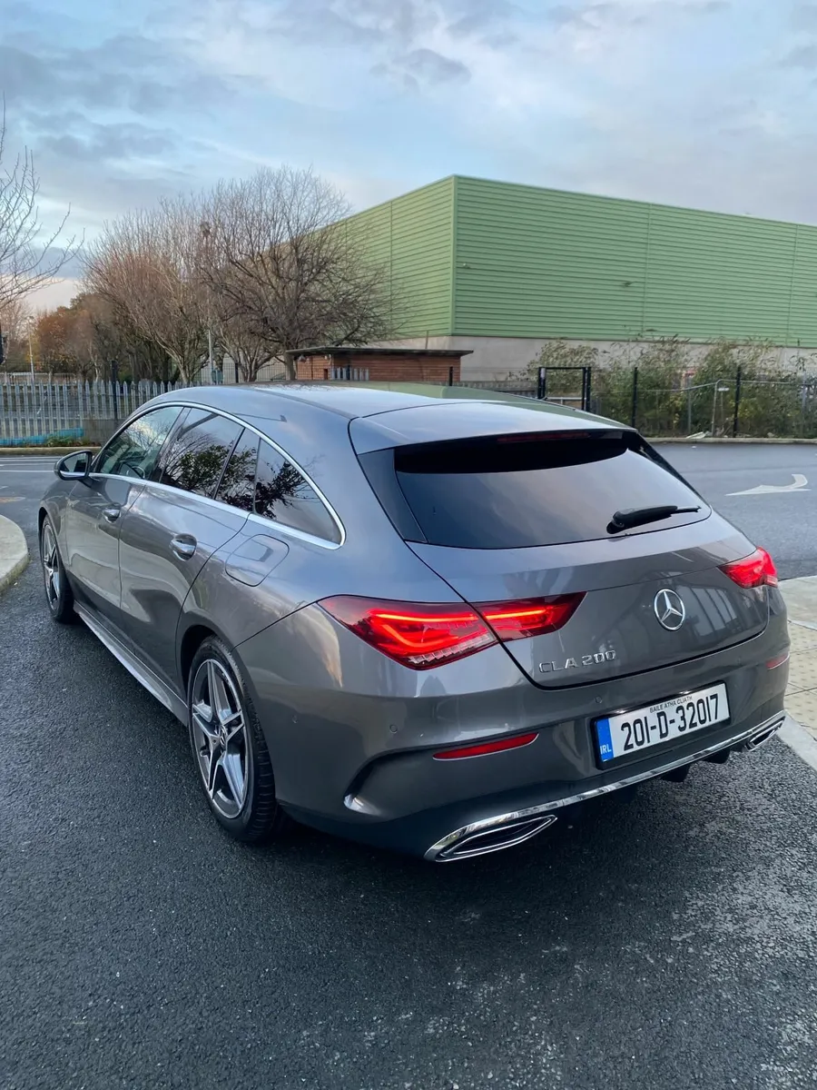 Mercedes-Benz CLA 2020 AMG Line Shooting Brake - Image 3