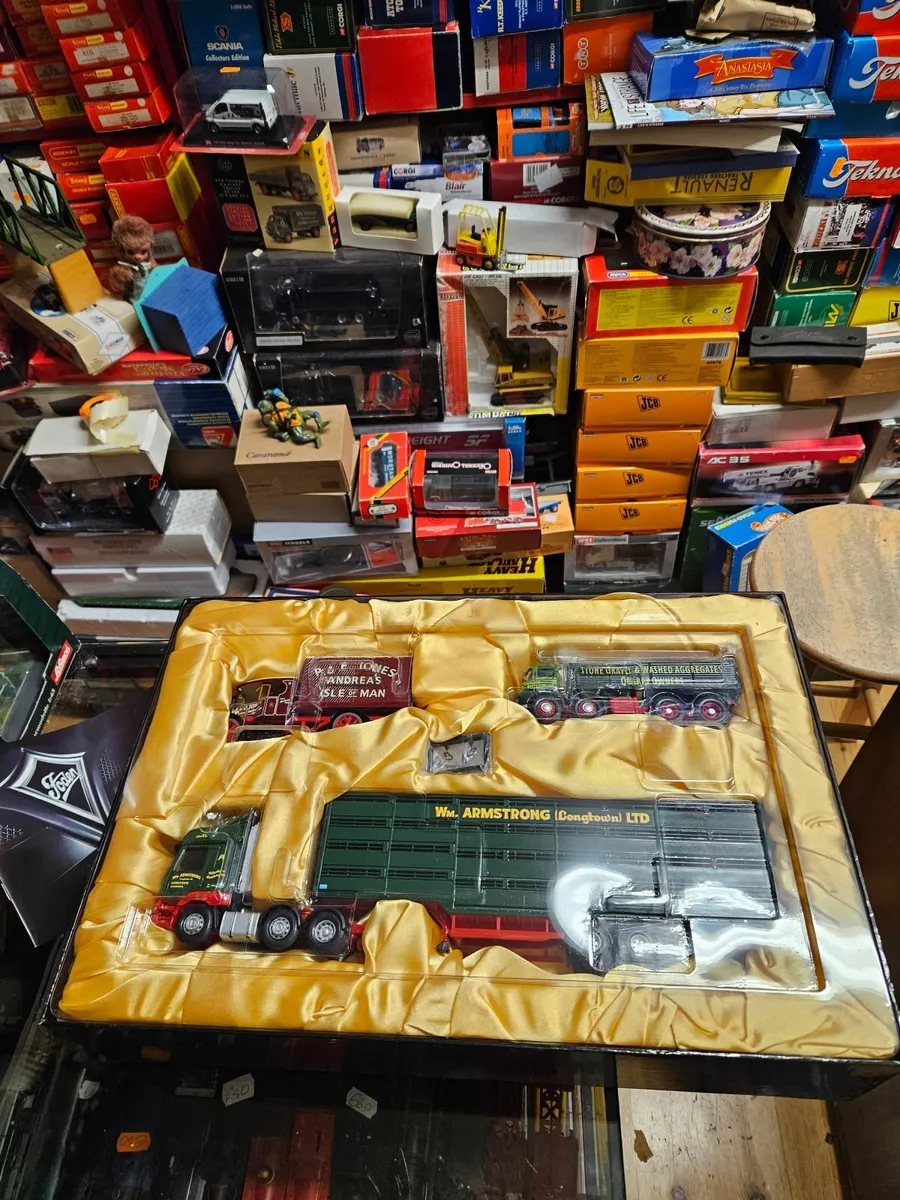 Corgi Foden Set - Image 1