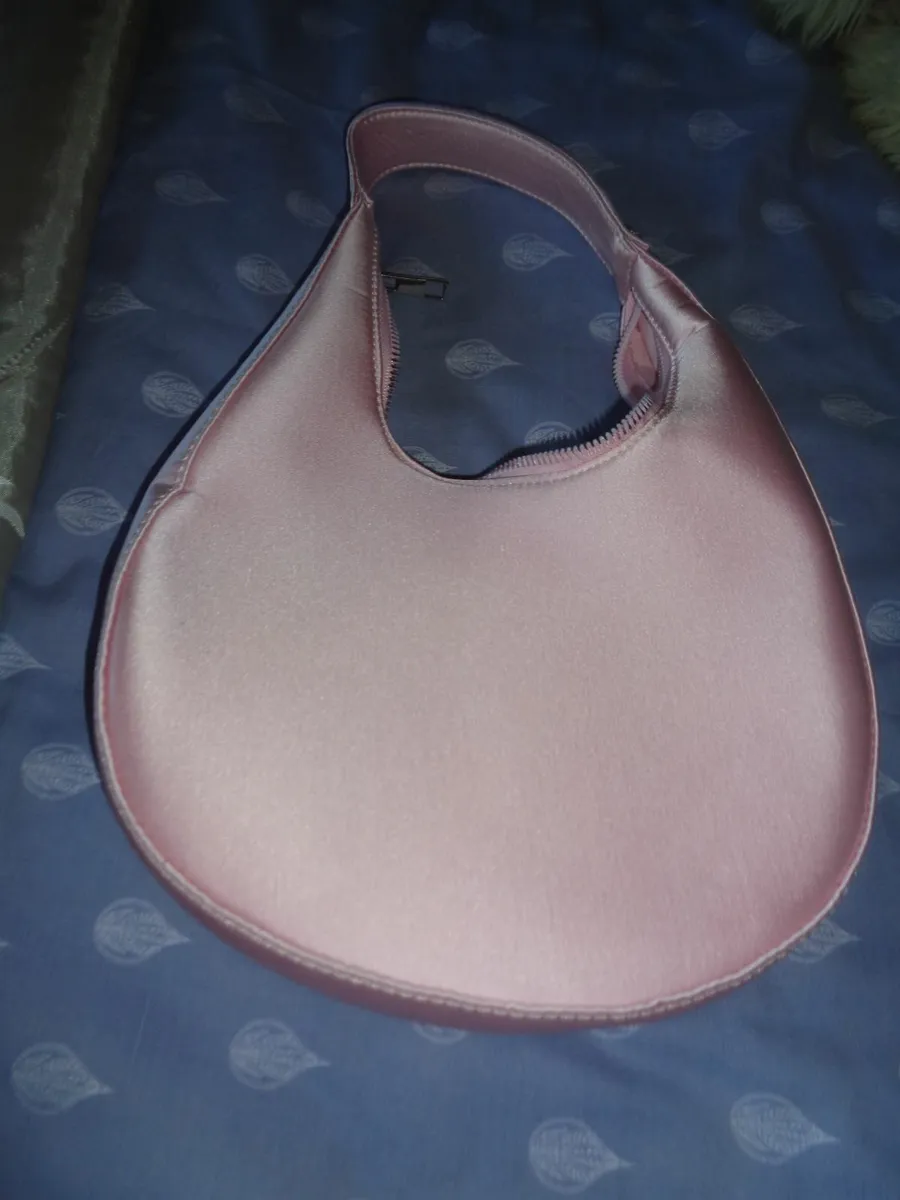 Rita Ora Pink Handbag for Sale - Image 2