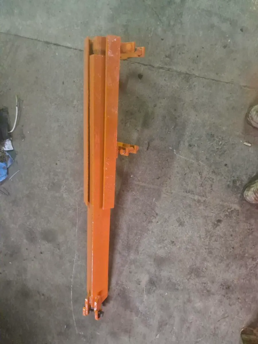 HITACHI 20-30T RAM GUARD - Image 2