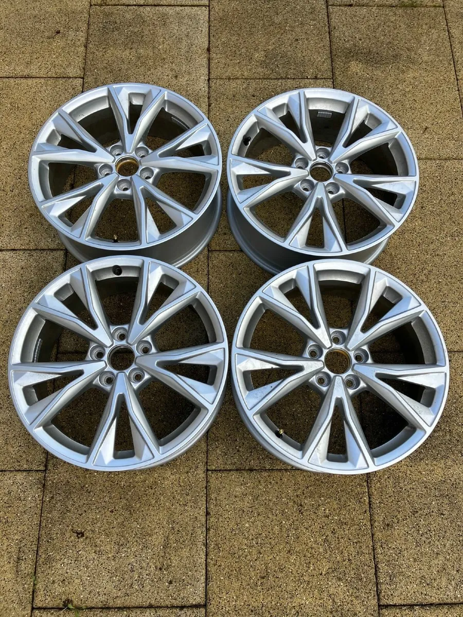 New Unused Genuine OEM Audi 18” Alloys For Sale. - Image 1