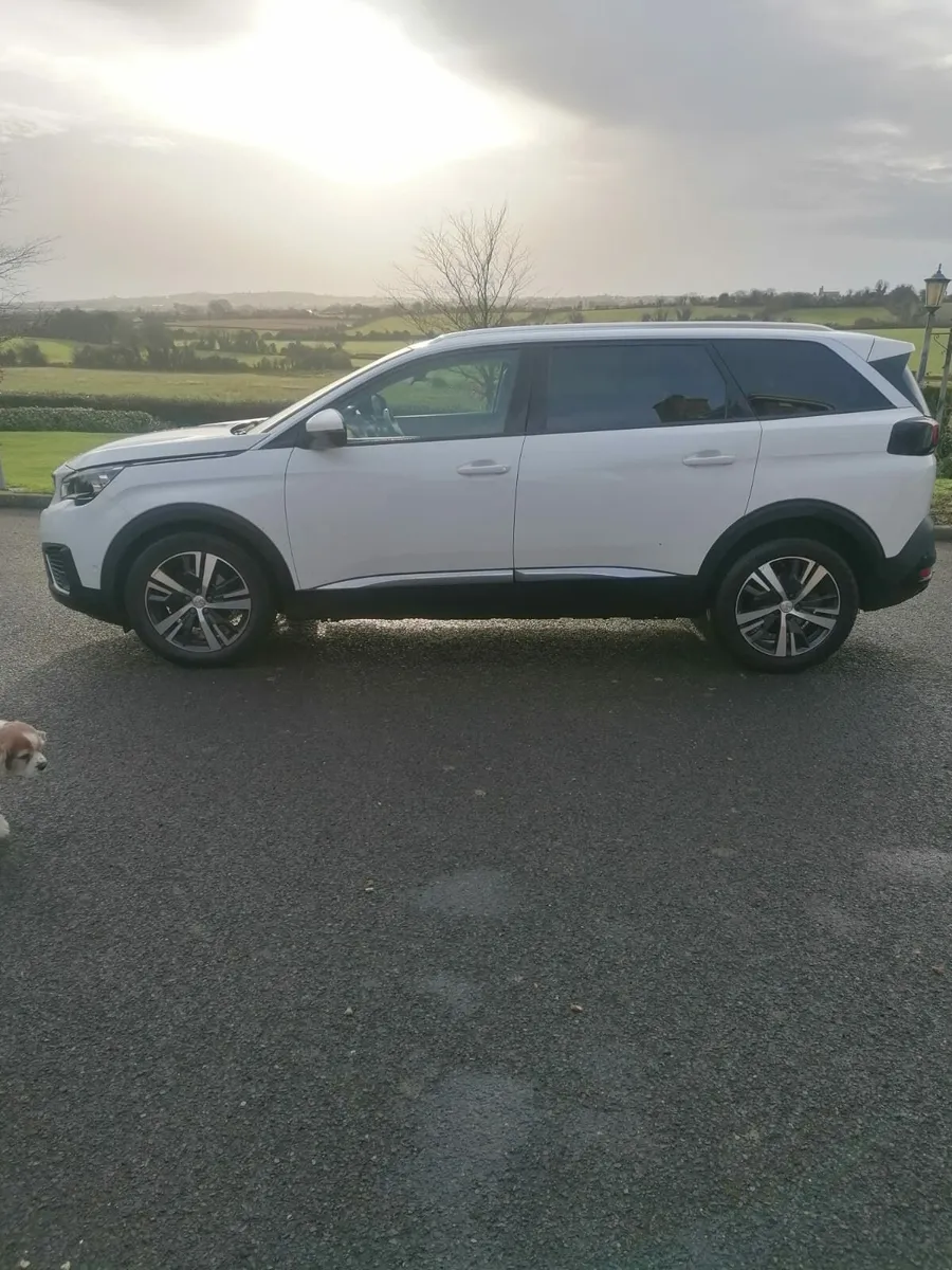 Peugeot 5008 - Image 2