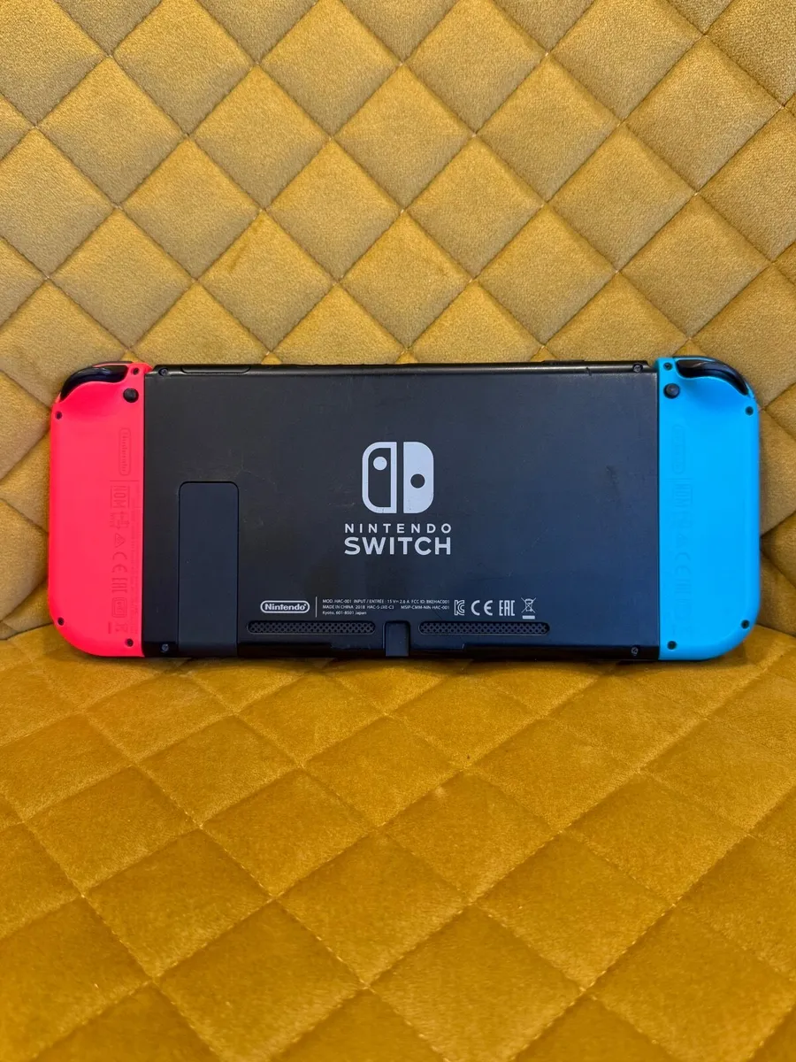 Nintendo Switch Console HAC-001 Joy Con Dock Grip - Image 4