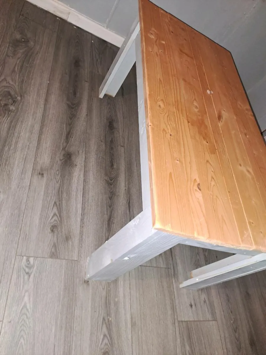 Coffee table - Image 1