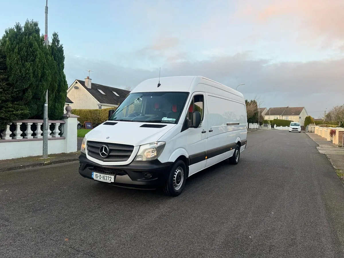 2015 Mercedes Sprinter - Image 2