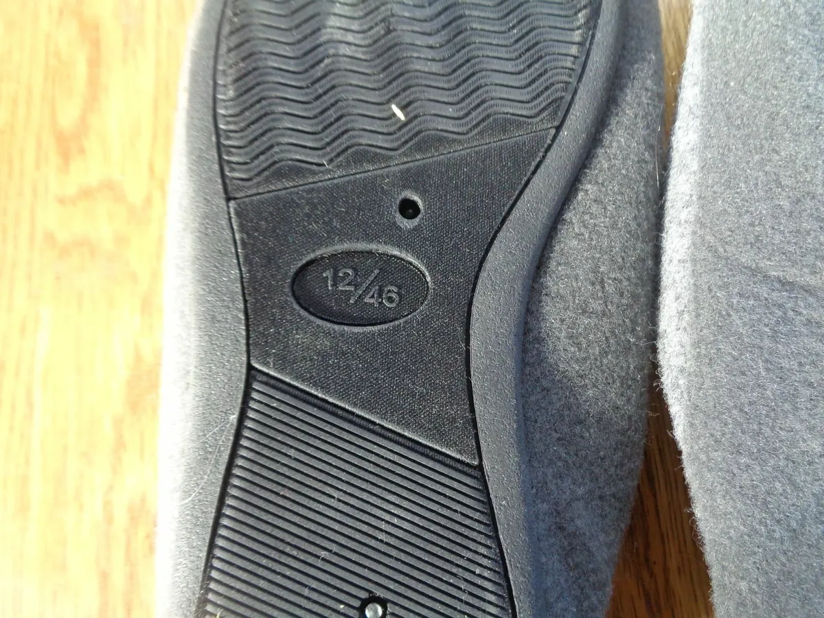 Mens Mule Slippers for Sale - Image 4