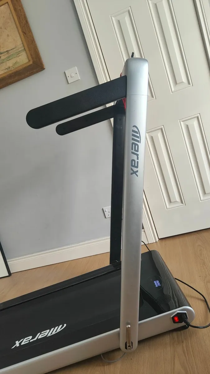 Merax 2-in-1 Folding Walking Pad / Treadmill - Image 4