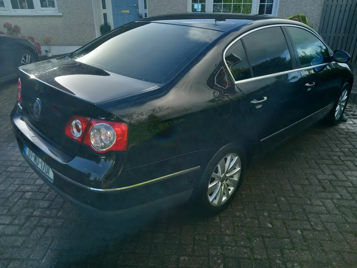 Volkswagen Passat 1.9 TDI 2007 - Image 2