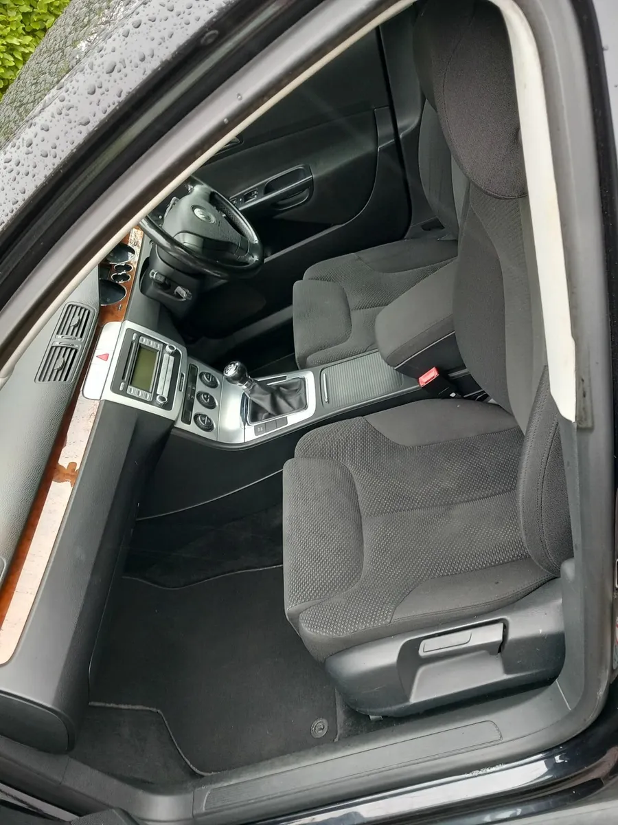 Volkswagen Passat 1.9 TDI 2007 - Image 3