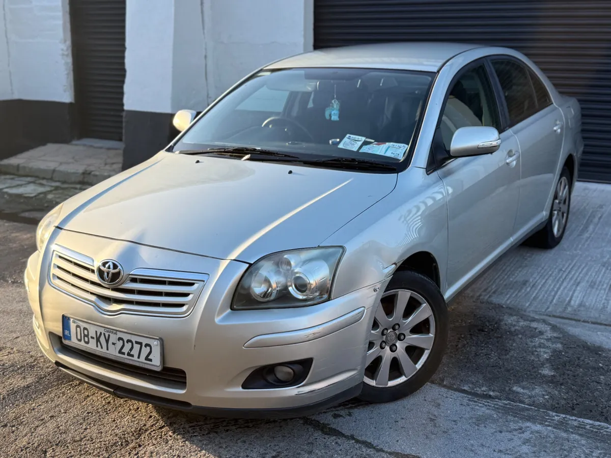 Toyota Avensis Low KM’S - Image 1