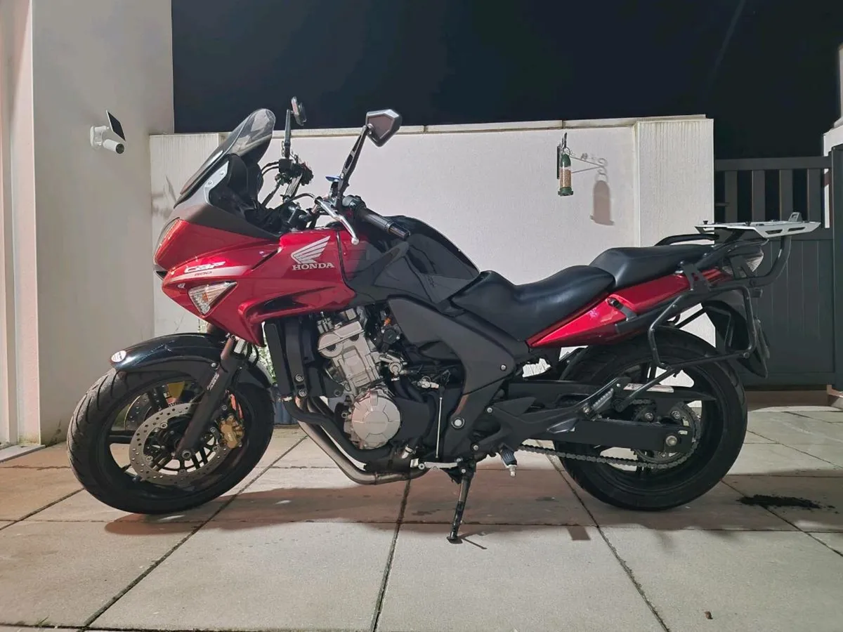 HONDA CBF 600 S **LOW MILEAGE** **Extras** - Image 1