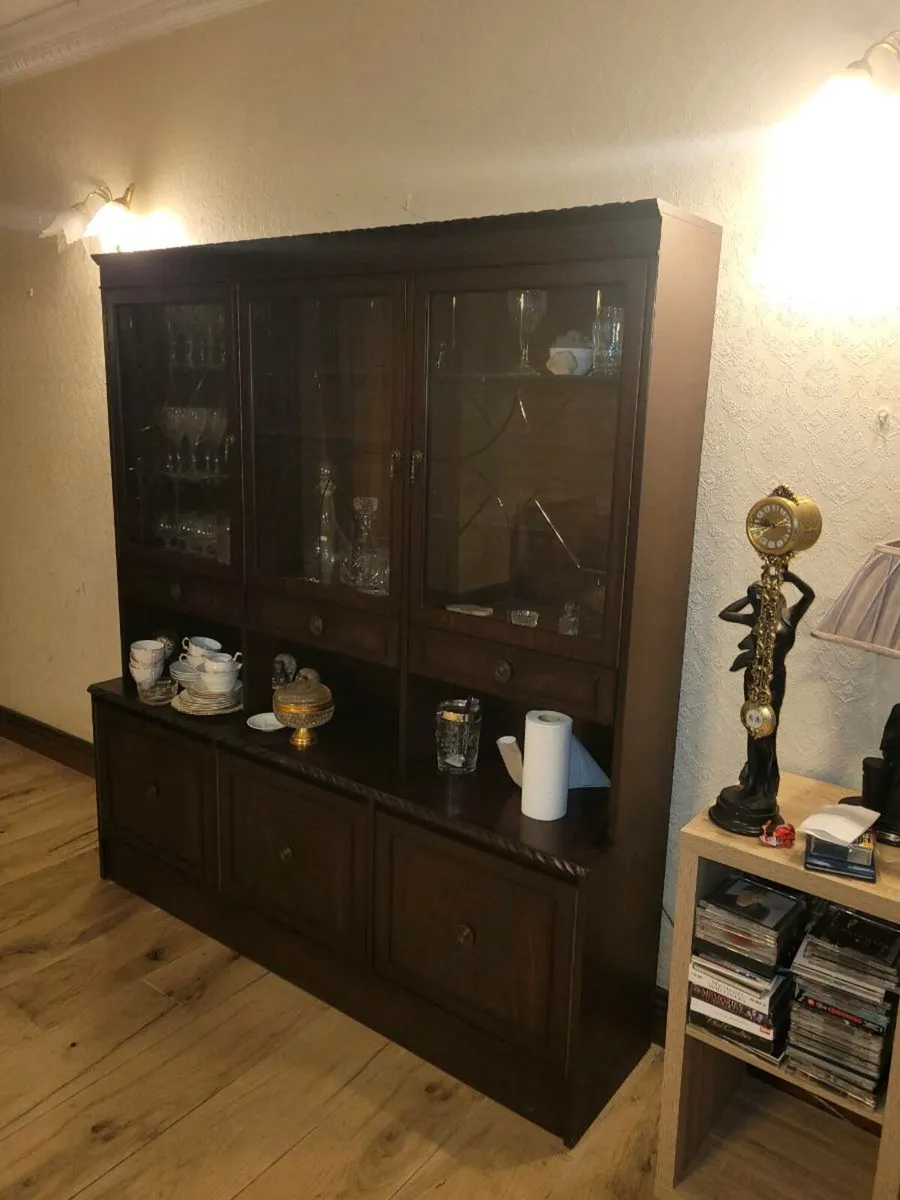 Display Cabinet - Image 4