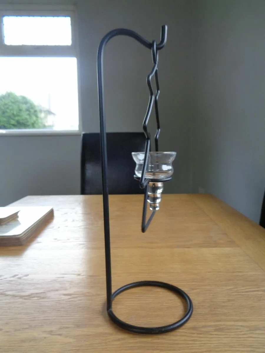 Wrought Iron Christmas Tree T-Light Holder - Image 3