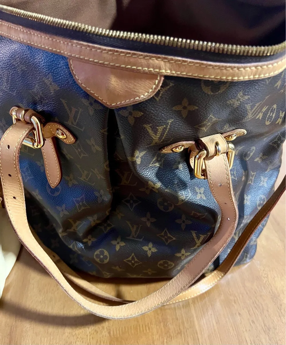 Louis Vuitton - Image 1