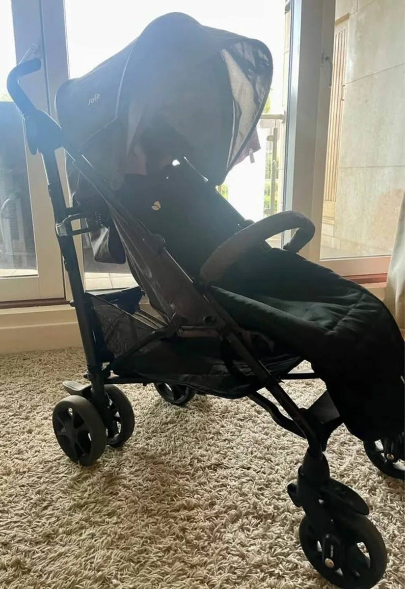 Joie Brisk LX Stroller + Rain Cover + Footmuff - Image 3