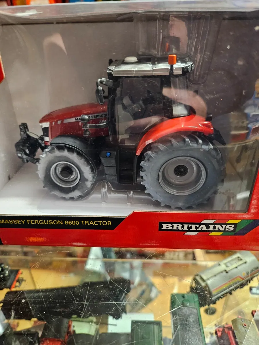 Britains Massey Ferguson Tractor - Image 2