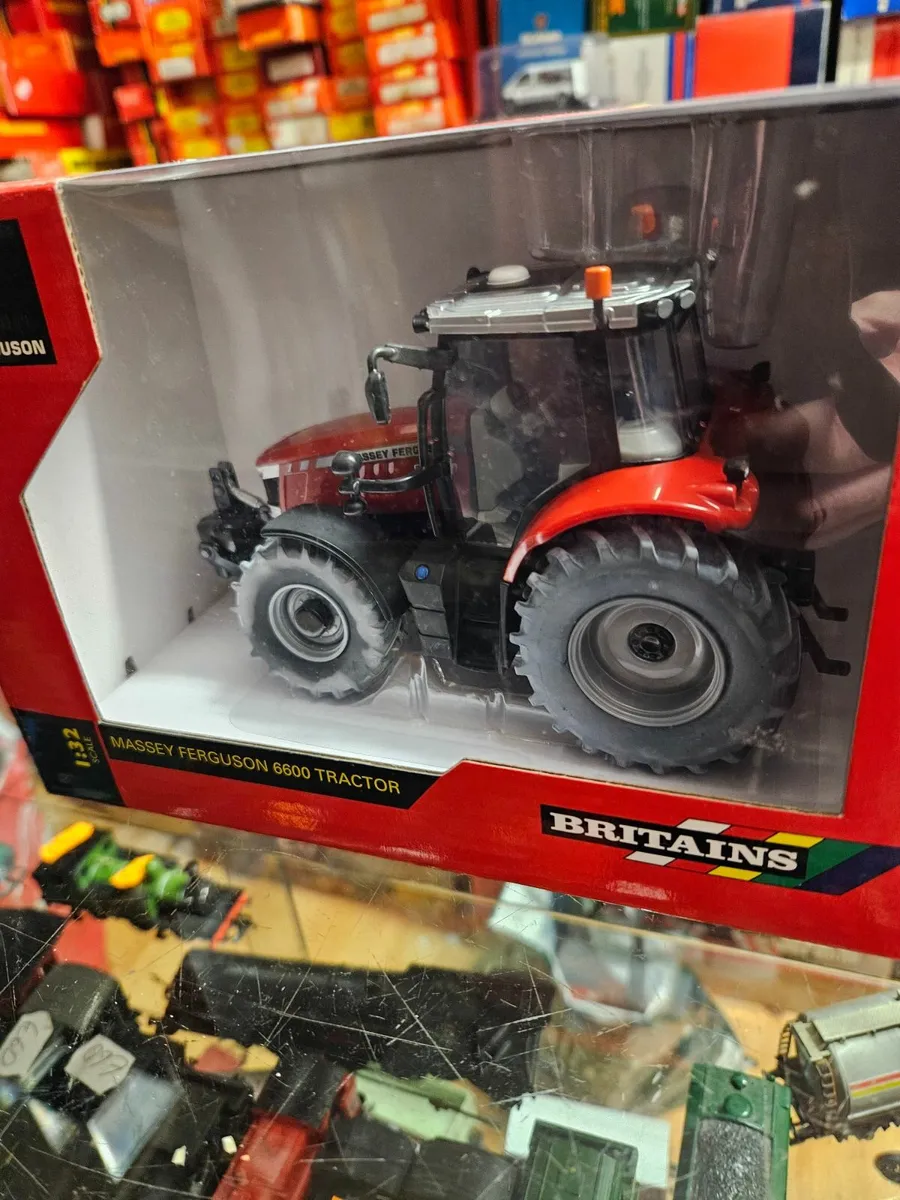Britains Massey Ferguson Tractor - Image 3