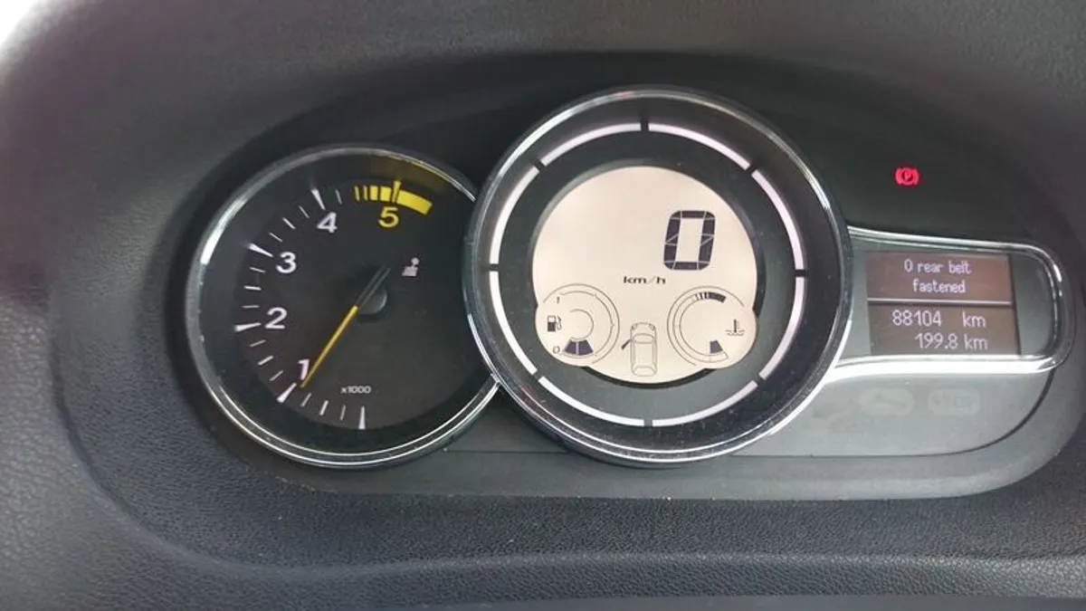 2013 Renault Megane - Image 2