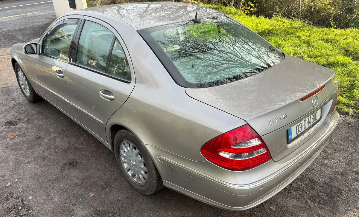 Mercedes-Benz E270 CDI 2003 - Image 3