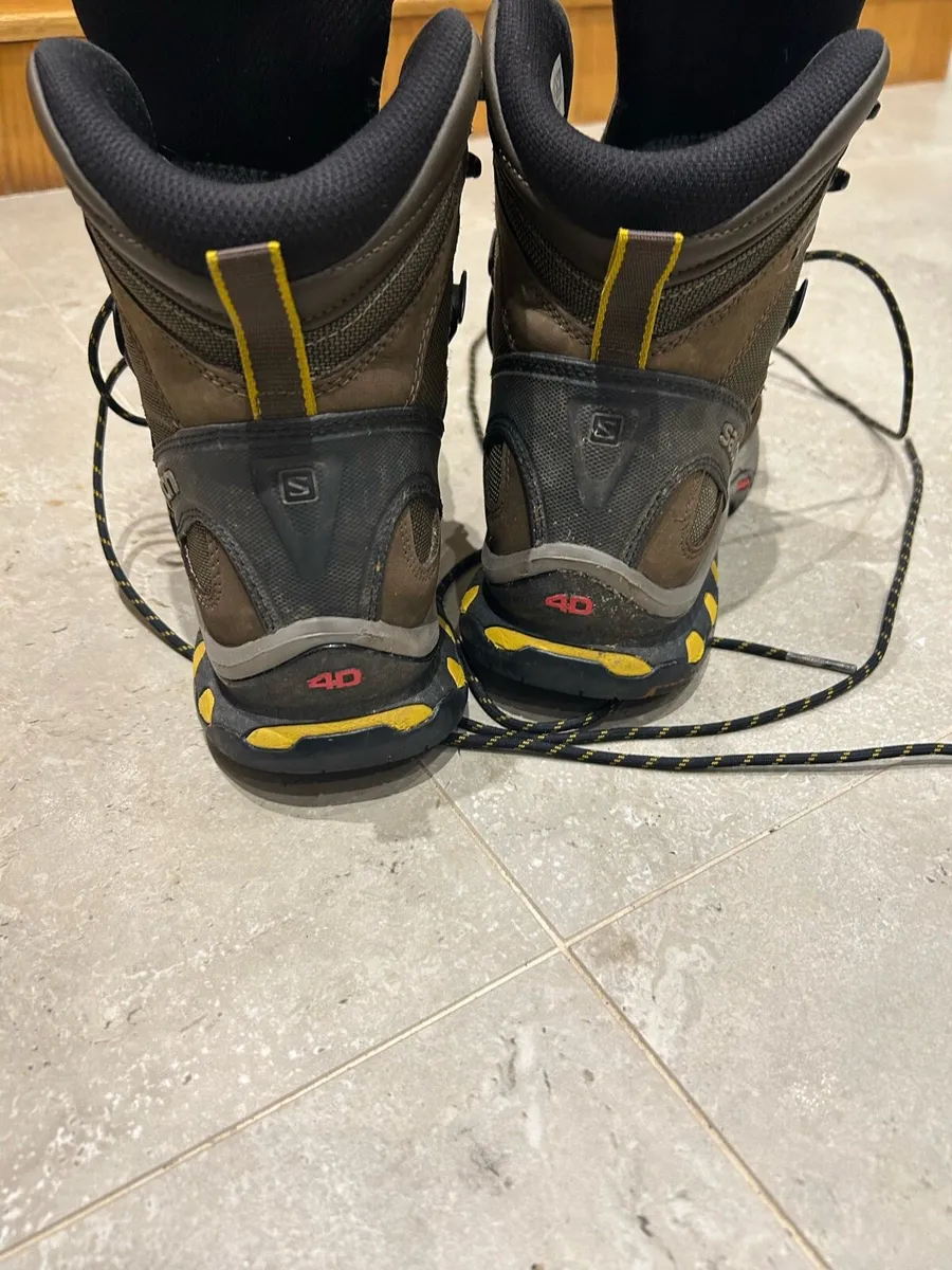 Salomon Quest 4D GTX Hiking Boots - Excellent - Image 2