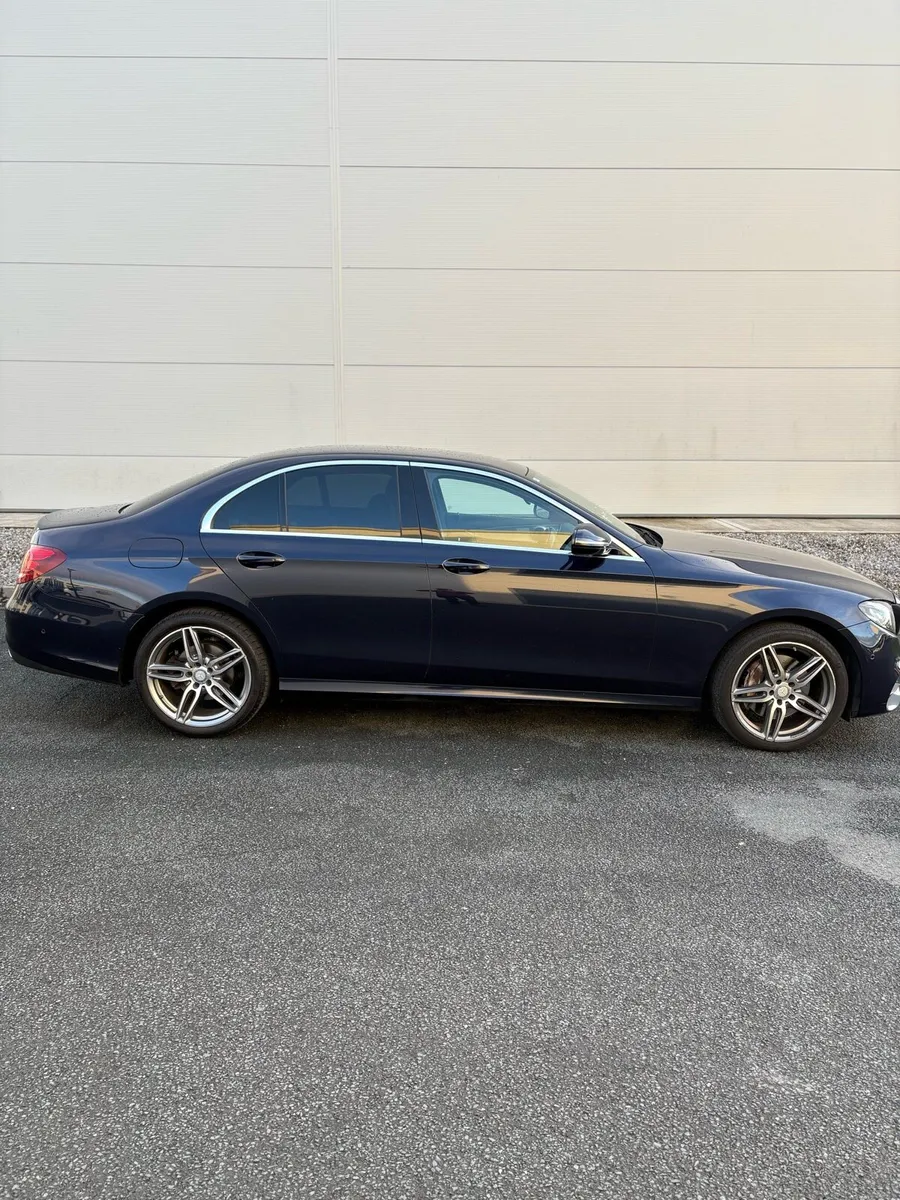 Mercedes-Benz E-Class *HIGH SPEC* - Image 4