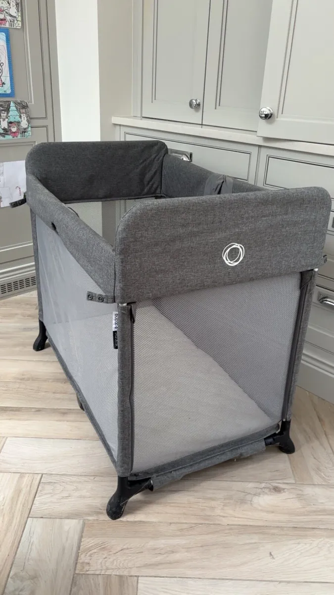 Bugaboo Stardust Travel Cot Grey - Image 1