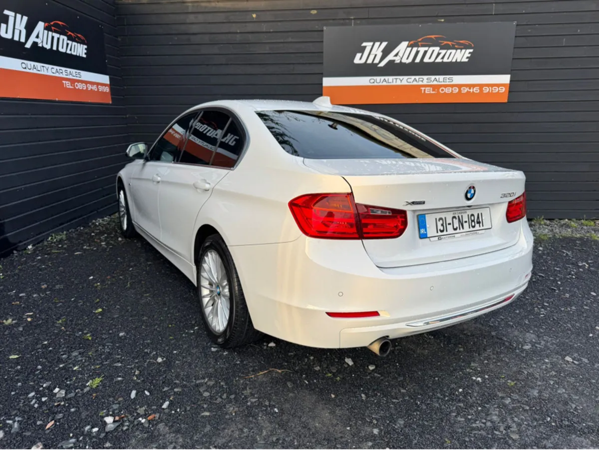 BMW 3-Series 2.0 X-DRIVE AUTO - Image 4
