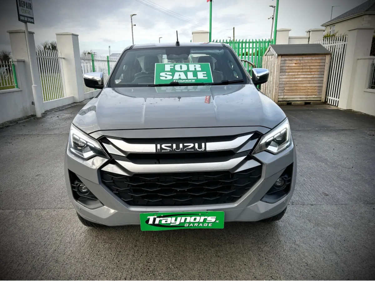 Isuzu D-Max LS AUTO CREWCAB €333 ROAD TAX - Image 2