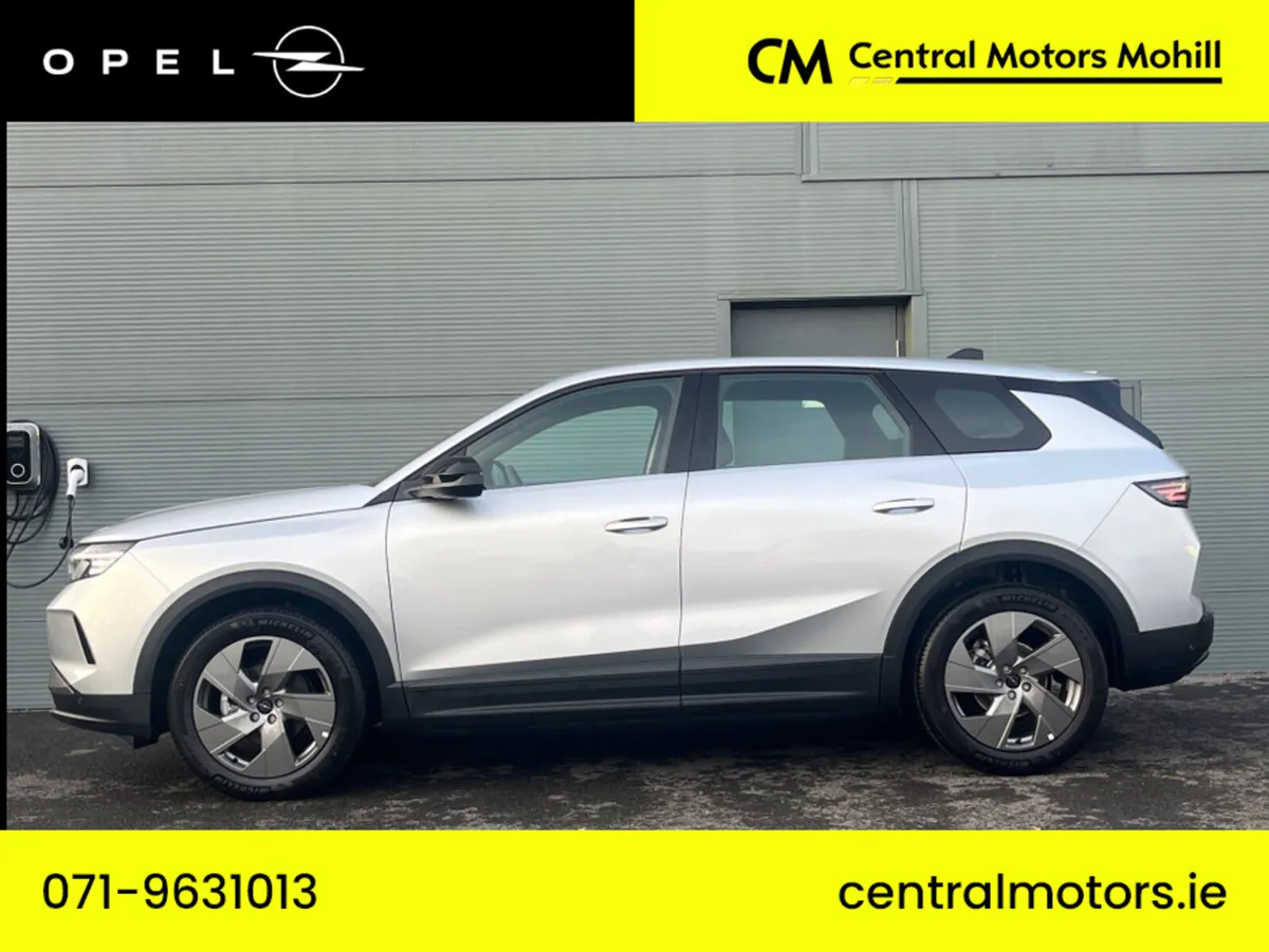 Opel Grandland Hybrid Elegance 1.2 136 BHP Automat - Image 2