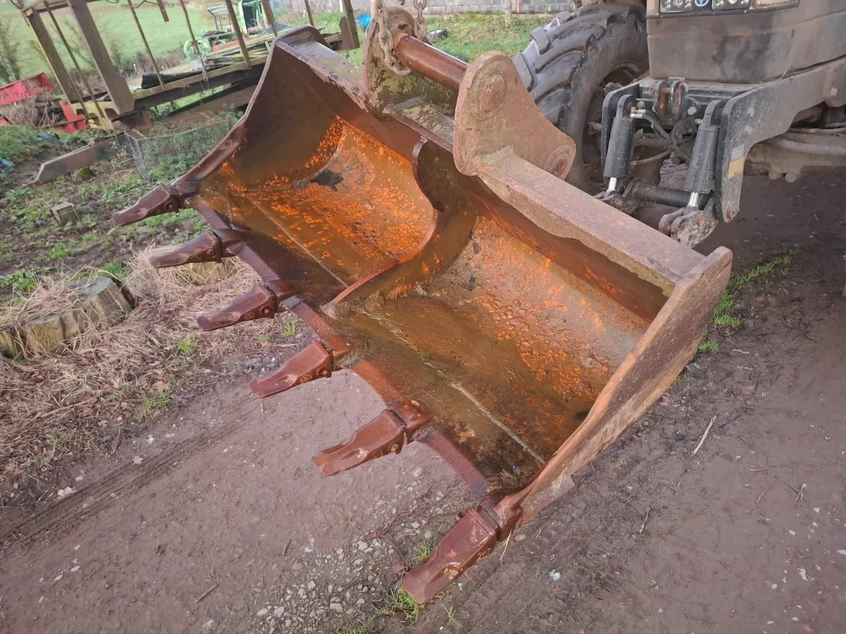 13 Tonne Ditching Bucket - Image 1