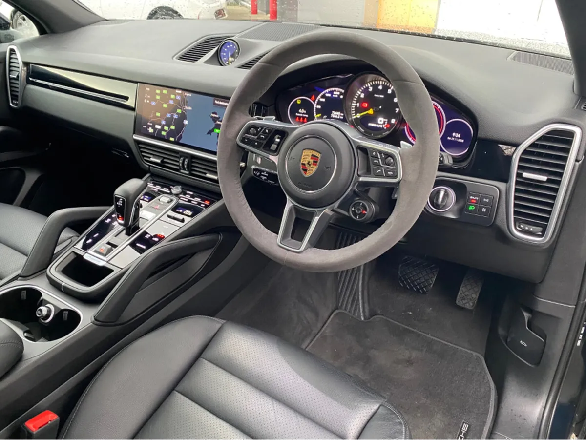 Porsche Cayenne 3.0 V6 E-HYBRID PLATINUM EDITION 5 - Image 2