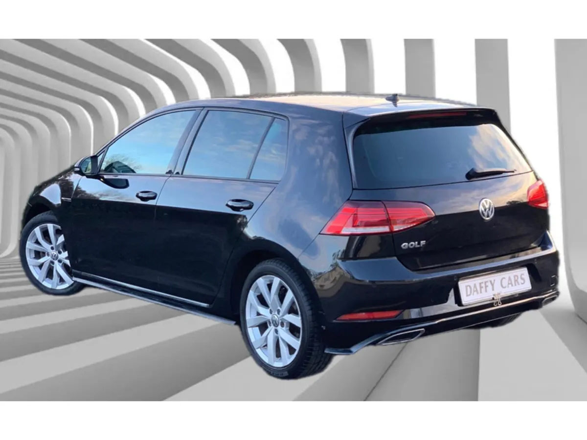 Volkswagen Golf HIGHLINE 1.6 TDI MANUAL 5SPEED 5DR - Image 3