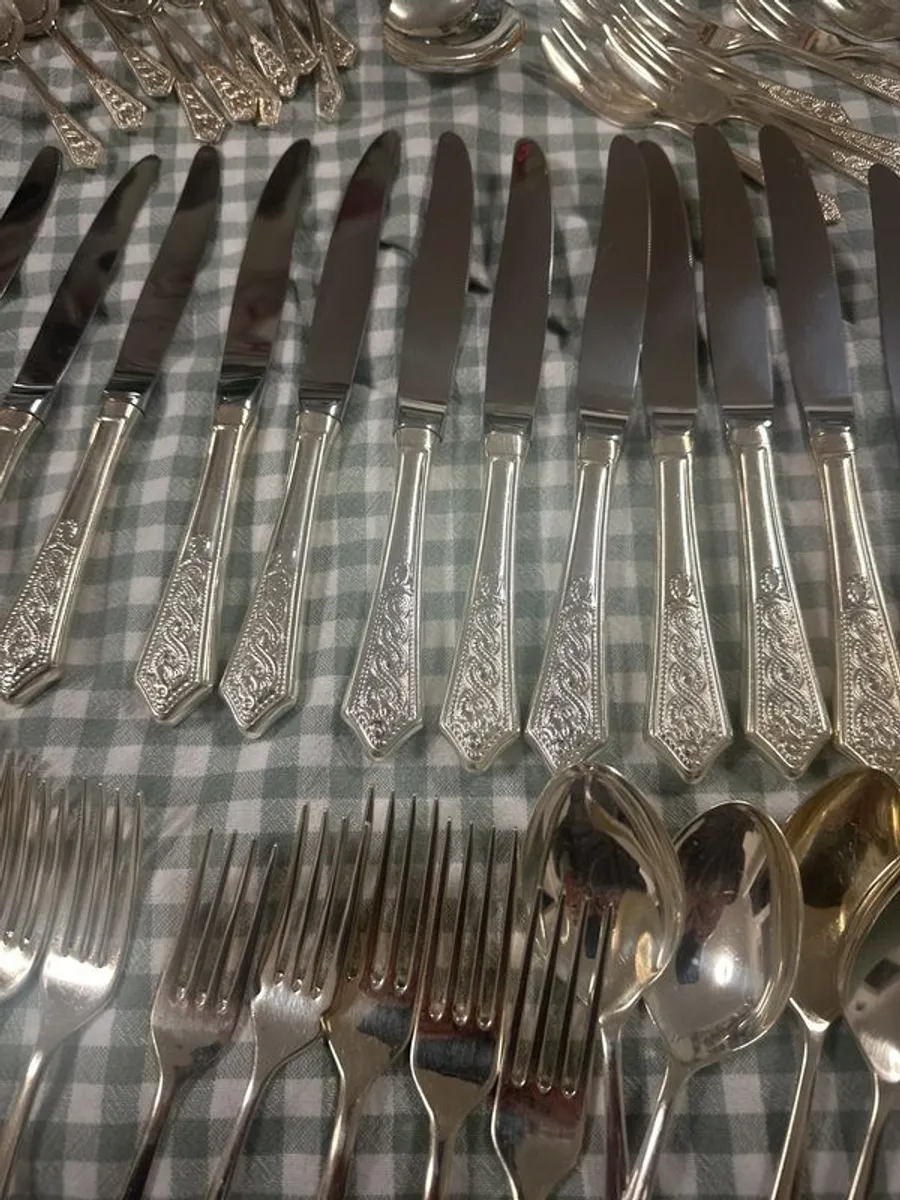 Newbridge silver cutlery 72 pieces - Image 3