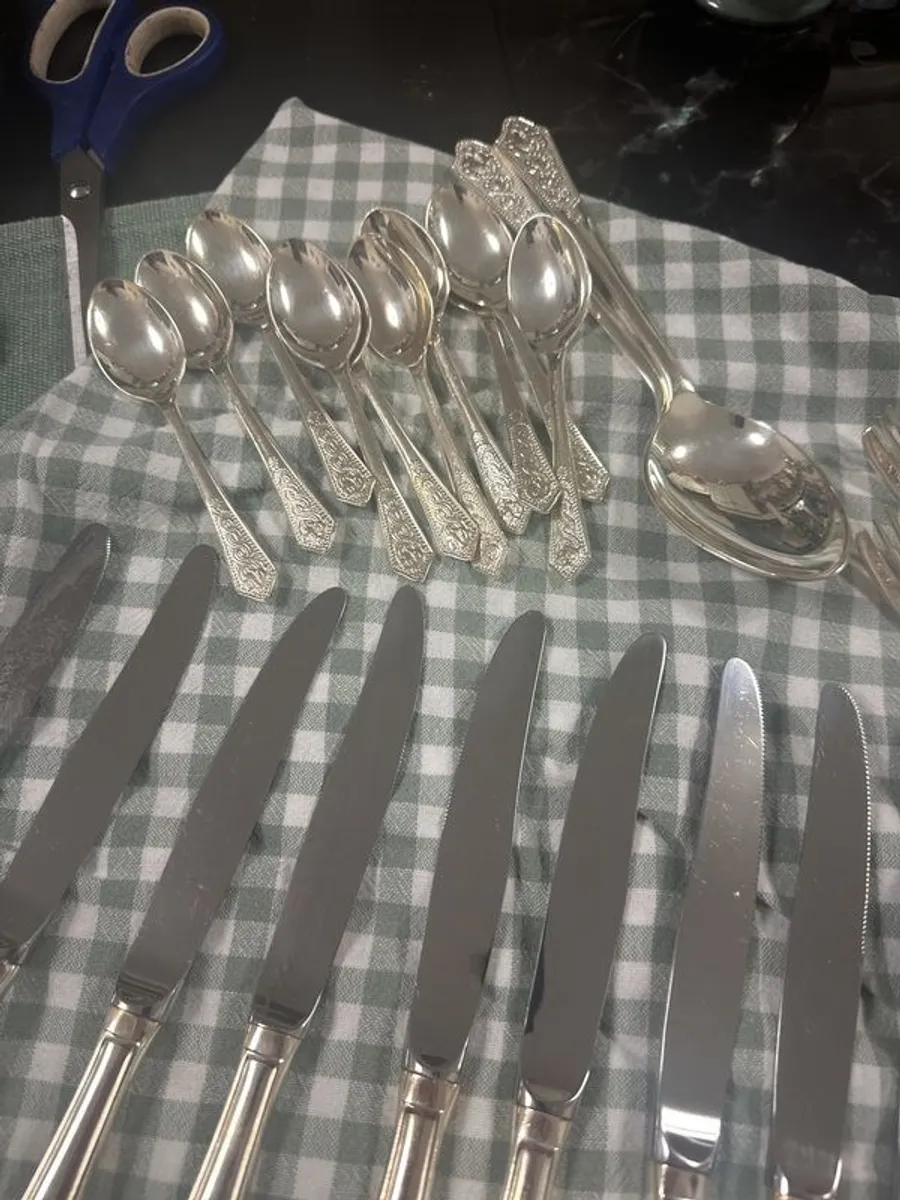 Newbridge silver cutlery 72 pieces - Image 4