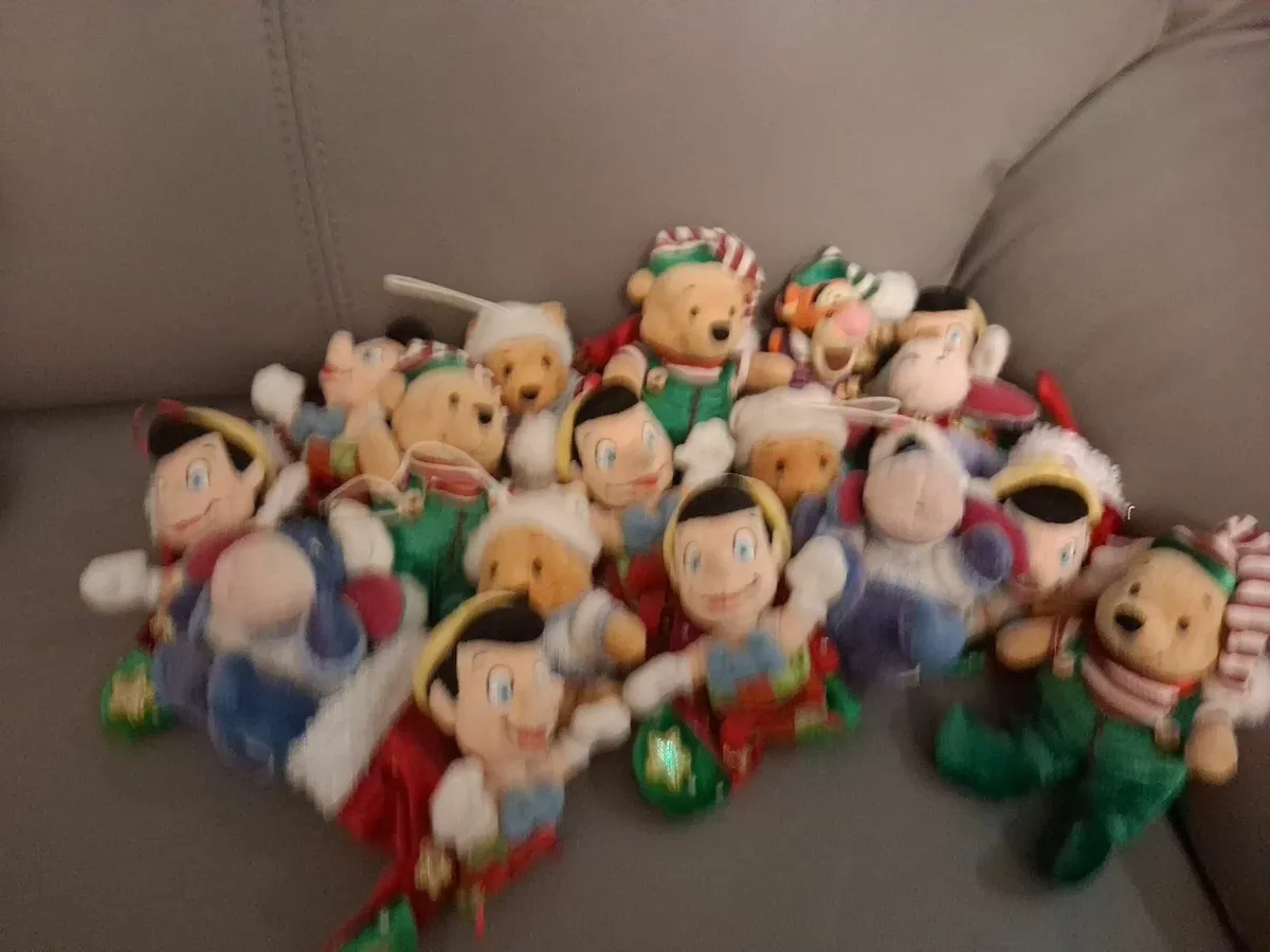 Collection of disney characters for christmas - Image 3