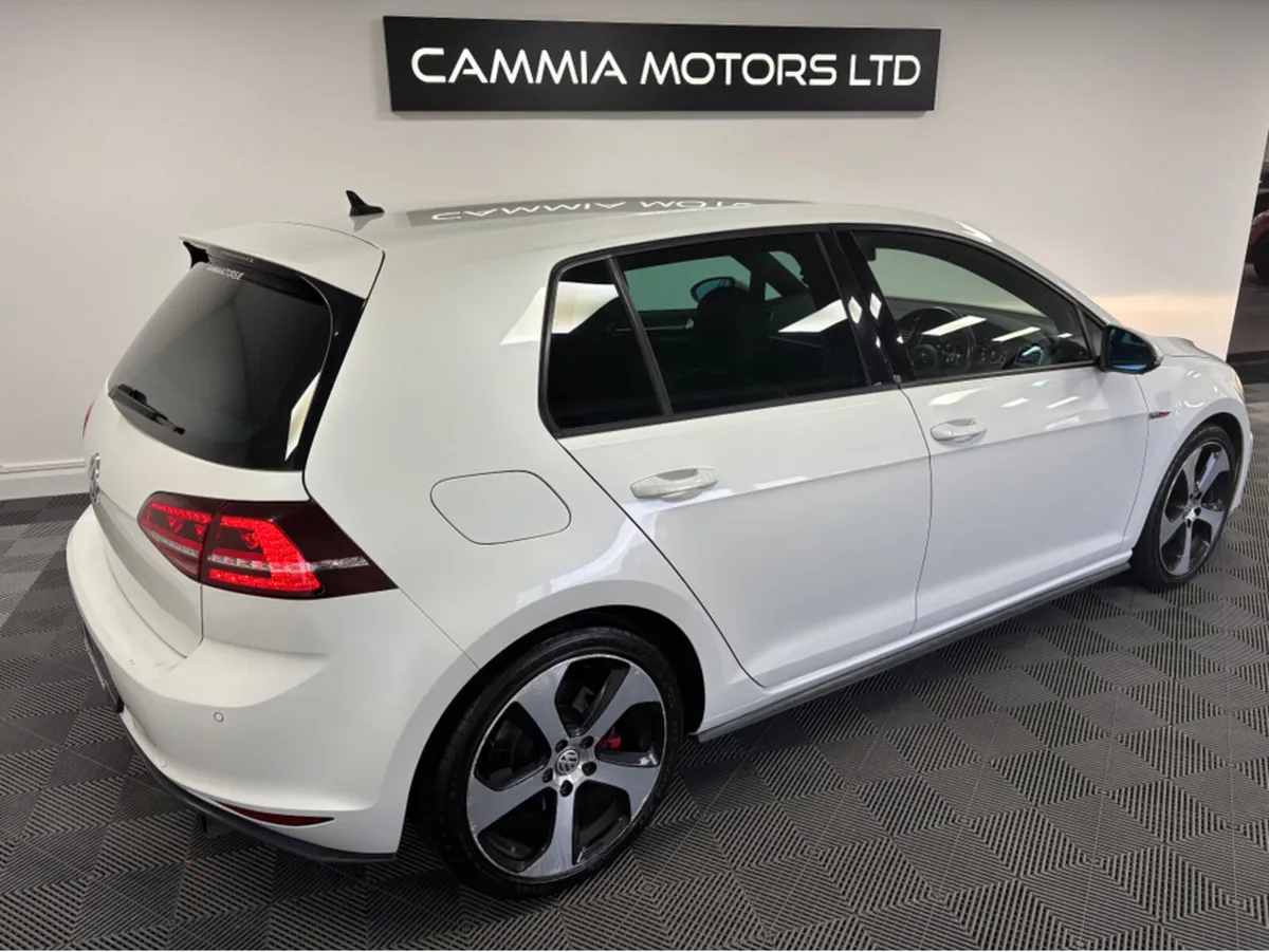 Volkswagen Golf *VOLKSWAGEN GOLF GTI* *DSG* *HEATE - Image 3