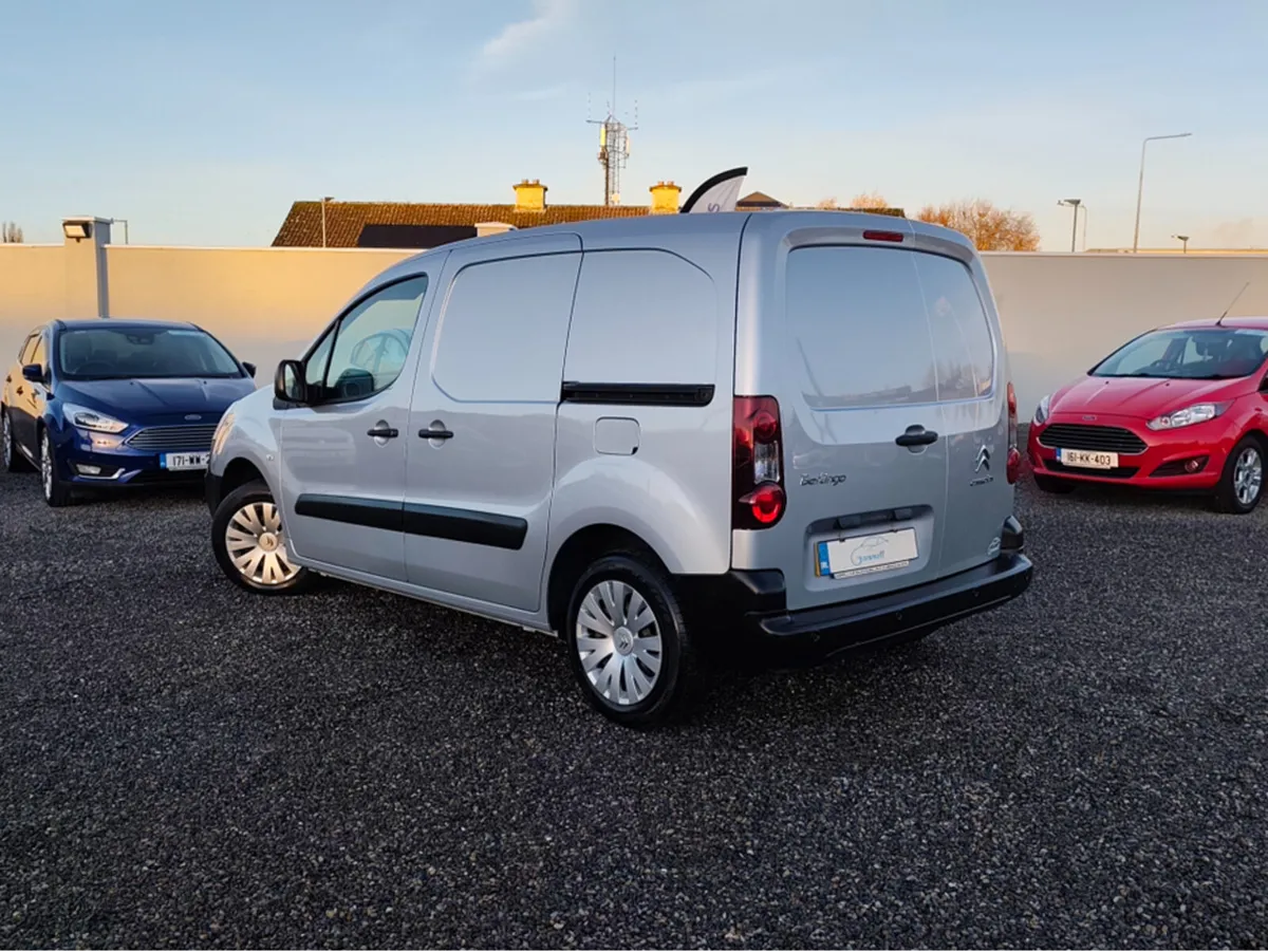 Citroen Berlingo LOW MILES 625 EN-PRISE BLUE ENTER - Image 4