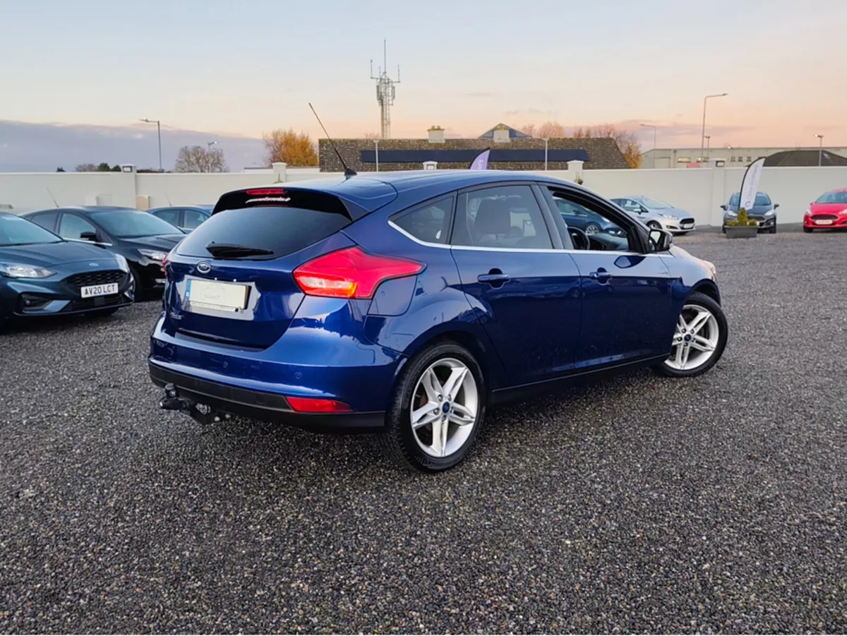 Ford Focus LOW MILES ZETEC TDCI - Image 2