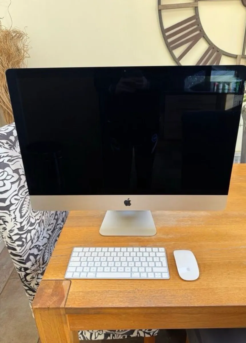 Apple iMac 2017 with Apple Magic Keyboard & Mouse - Image 1