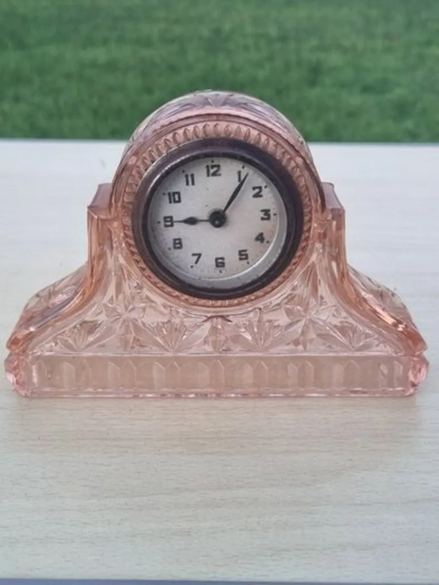 Art Deco Walther Pink Peach Glass Clock - Image 1